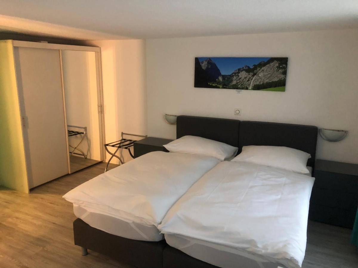 Hotel Freihof Glarus Esterno foto